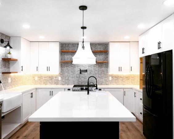 Five Diamonds Building and Remodel: Service Image-4 Five Diamonds Building and Remodel: Service Image-4